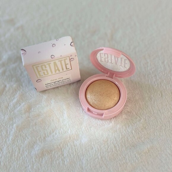 New ESTATE Cosmetics "Dew Me" Baked Highlight Powder "Byeee" with Full 0.11 oz - Picture 1 of 4